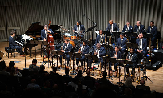 JAZZ AT LINCOLN CENTER ORCHESTRA W/ WYNTON MARSALIS